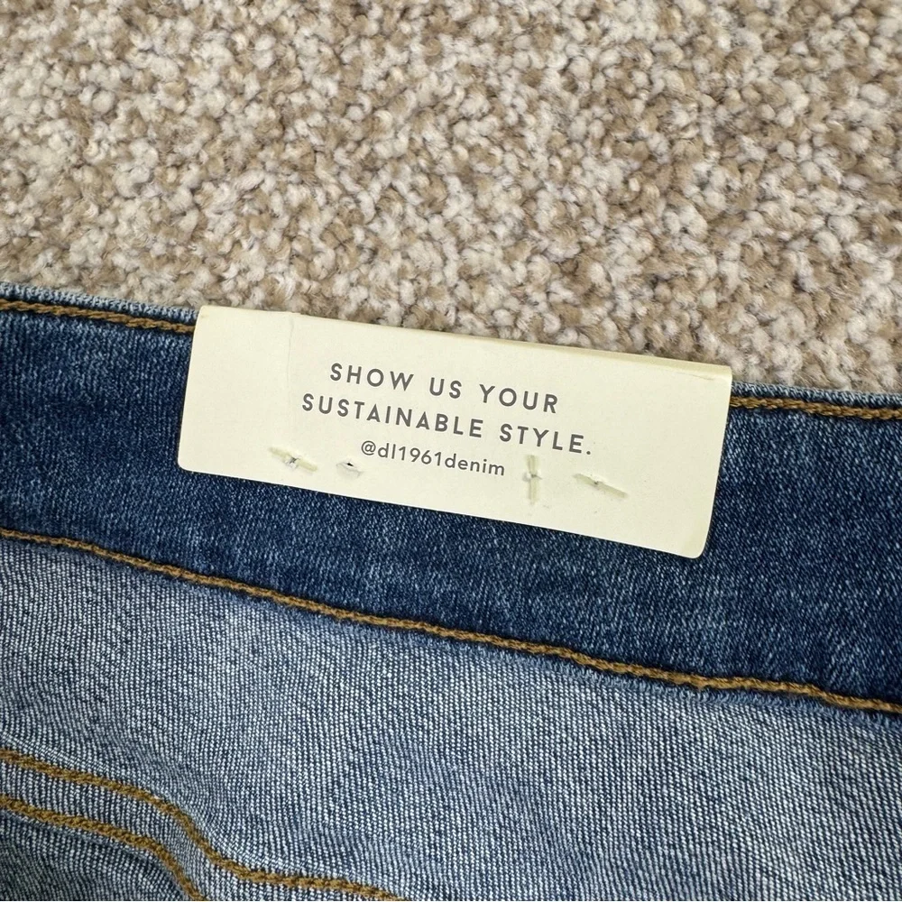 DL1961 Karlie Boyfriends Denim Shorts Women’s Size 26 W Blue Stretch - Picture 10 of 15